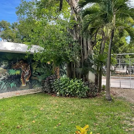 Casa Balam Cayo Lobo Apartment Cancun Exterior photo
